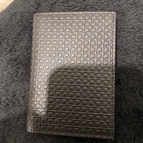 Salvatore Ferragamo Wallet - Picture 2 of 5